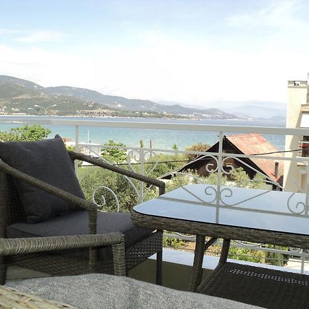Serenada Apartment Nea Iraklitsa ภายนอก รูปภาพ