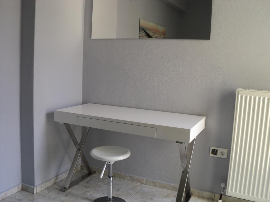 Serenada Apartment Nea Iraklitsa ภายนอก รูปภาพ
