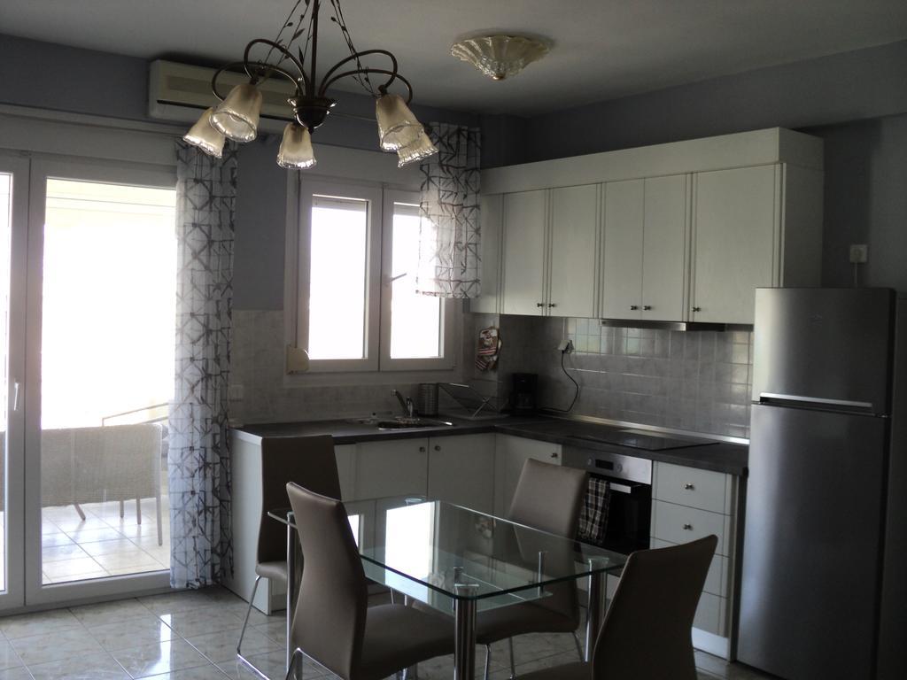 Serenada Apartment Nea Iraklitsa ภายนอก รูปภาพ