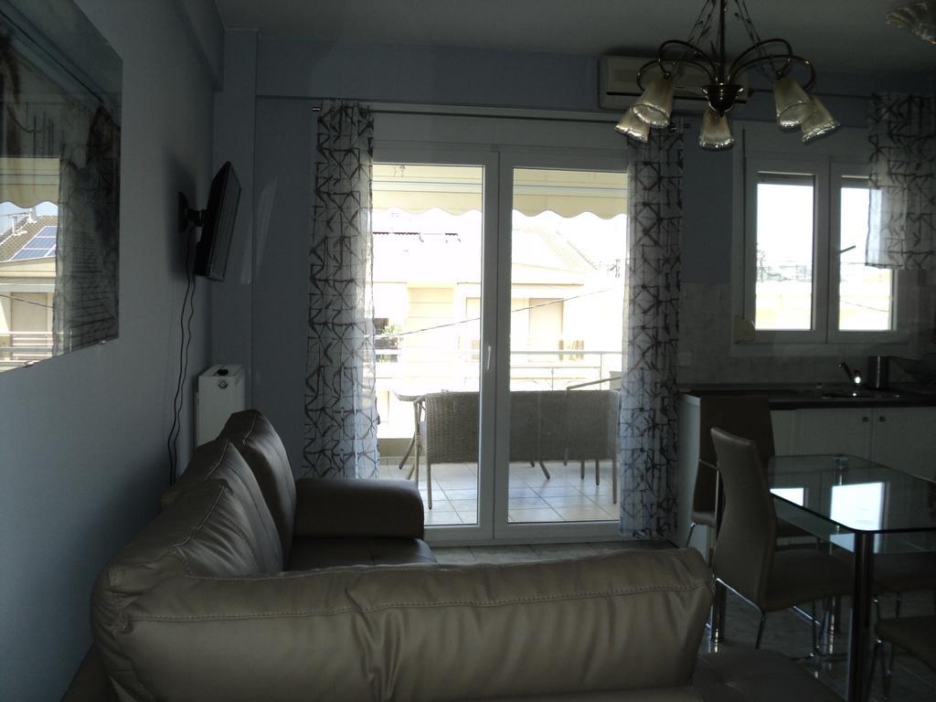 Serenada Apartment Nea Iraklitsa ภายนอก รูปภาพ