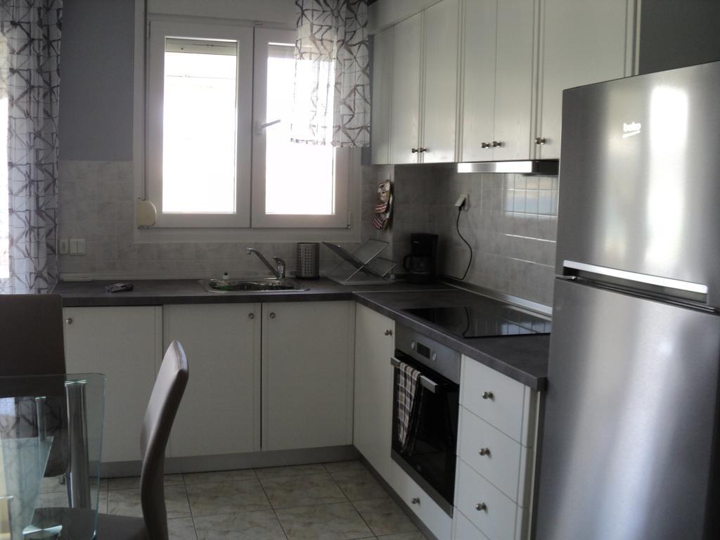 Serenada Apartment Nea Iraklitsa ภายนอก รูปภาพ